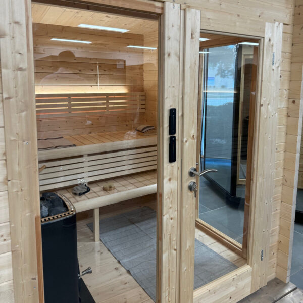 SaunaLife G4 Traditional Outdoor Sauna